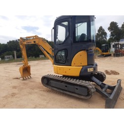 Escavatore Komatsu PC 35 - 3600 Ore