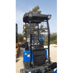 Escavatore Rippa 10 quintali con motore koop diesel monocilindrico